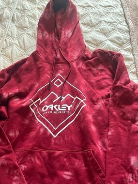 Oakley Burgundy Tie-Dye Pullover Hoodie with White Logo